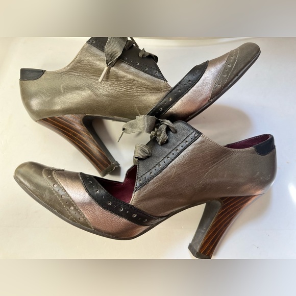 Jeffrey Campbell “Tomba” leather wing tip heels - Picture 2 of 8